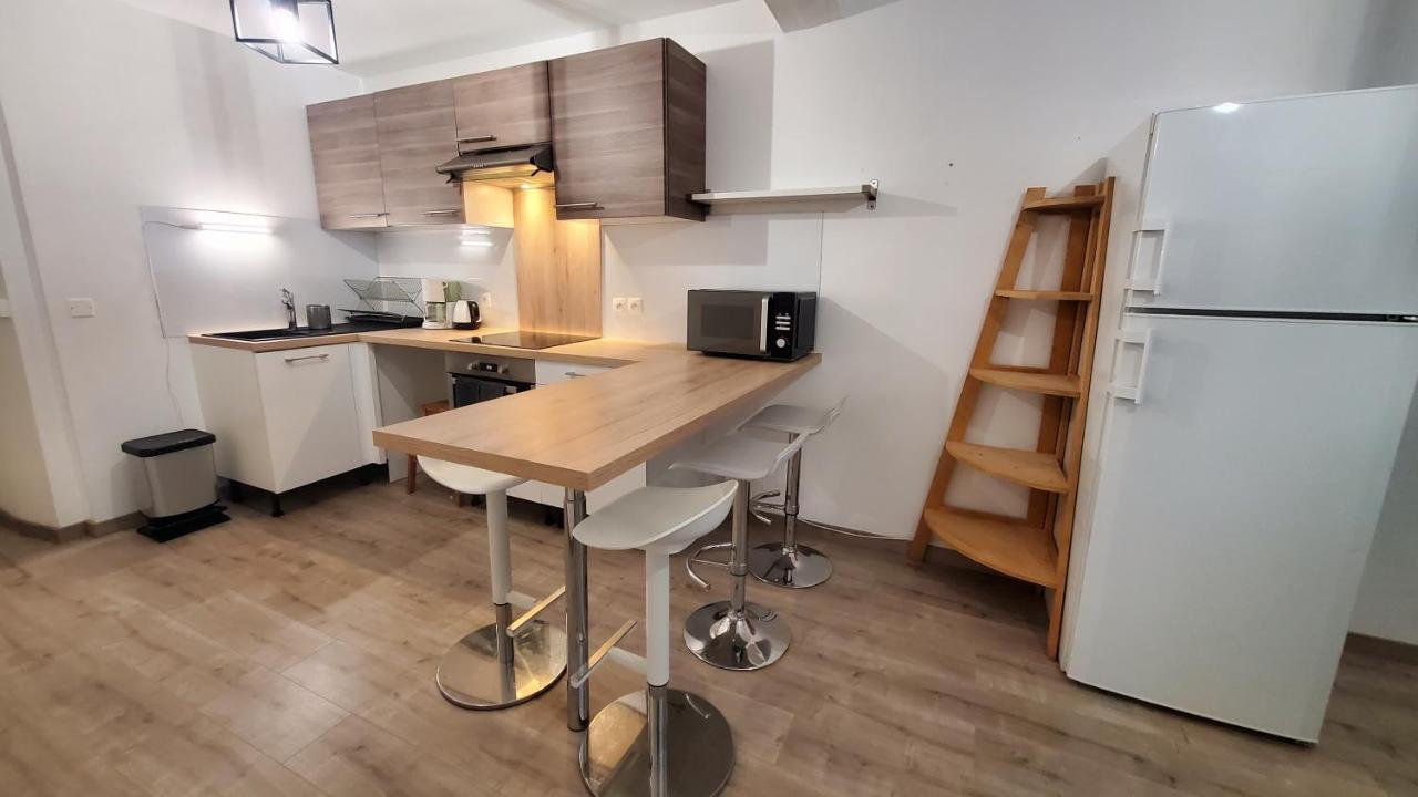 L'Ecrin De Saint Genest Lerpt - Belle Vue Et Calme Apartment Екстериор снимка